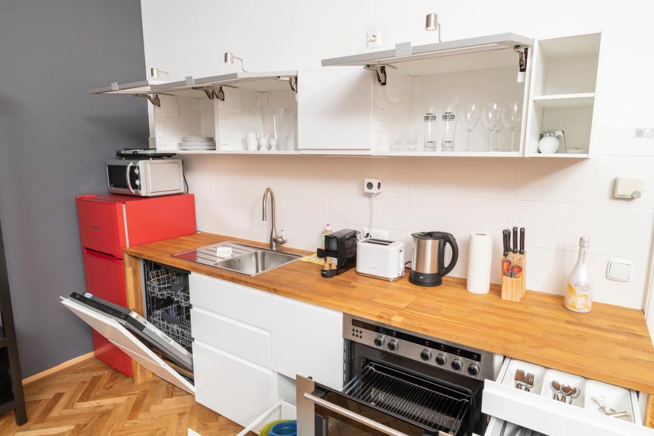 Luxury Suites Mariahilf Wenen Buitenkant foto