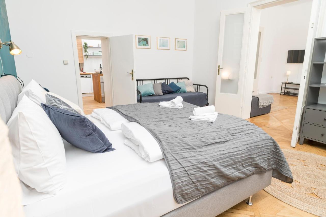 Luxury Suites Mariahilf Wenen Buitenkant foto