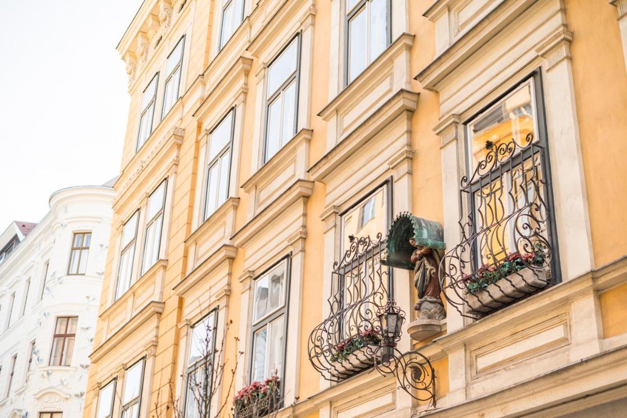 Luxury Suites Mariahilf Wenen Buitenkant foto